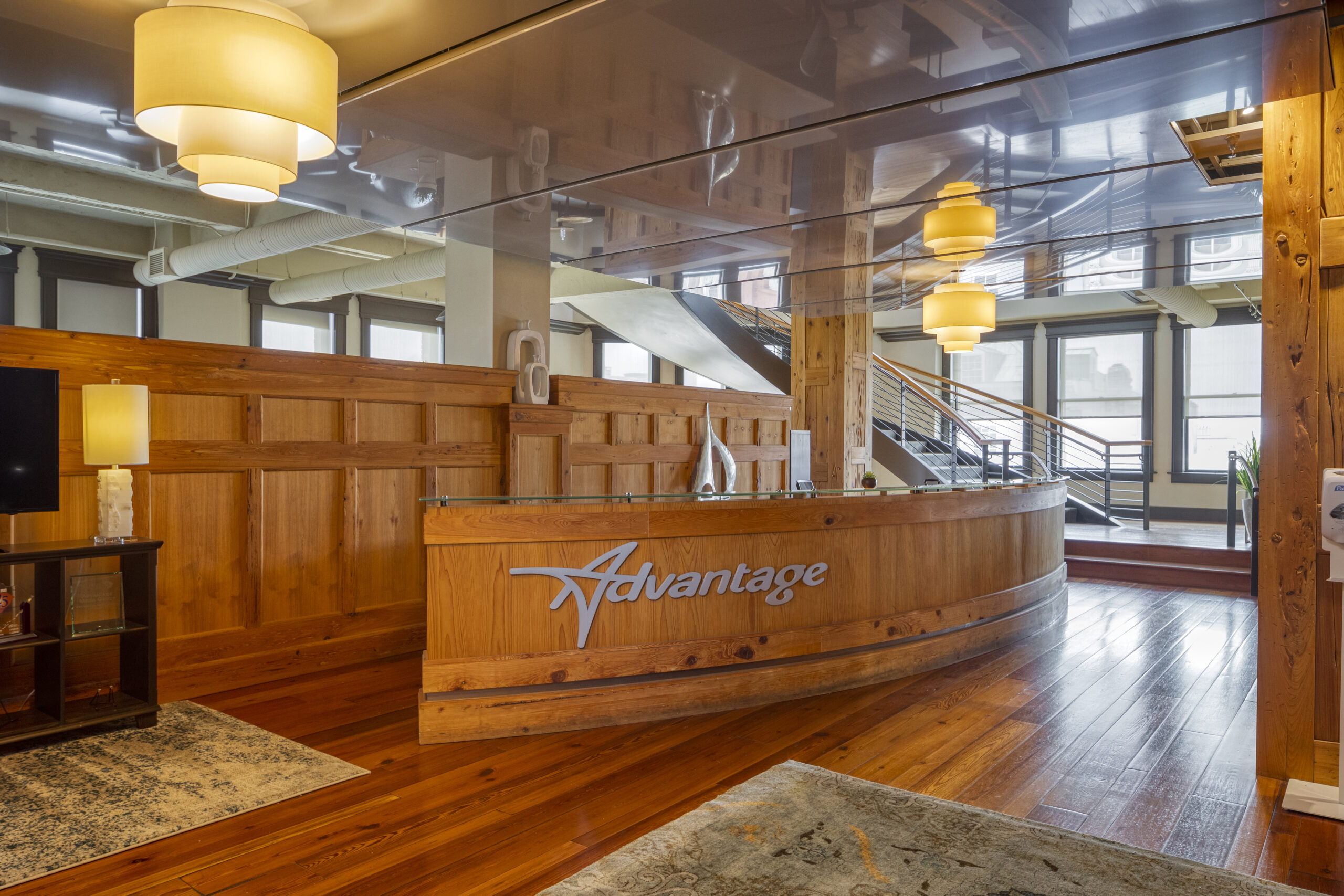 advantage media company front desk